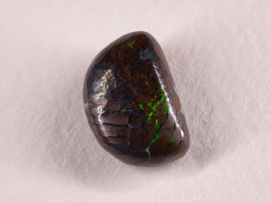 Opale boulder d’Australie — forme libre — 9,1 ct
