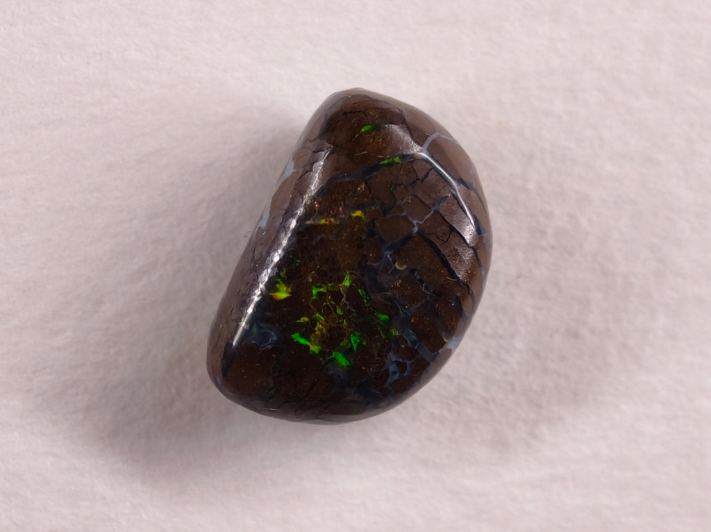 Opale boulder d’Australie — forme libre — 9,1 ct