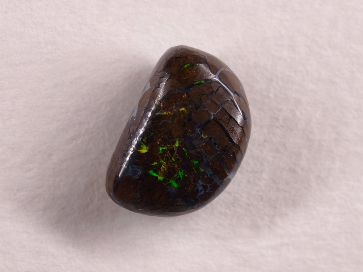 Opale boulder d’Australie — forme libre — 9,1 ct