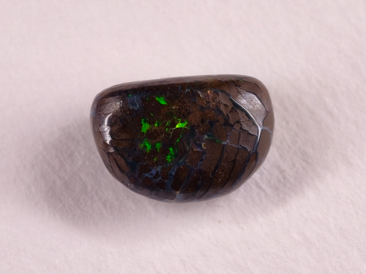 Opale boulder d’Australie — forme libre — 9,1 ct
