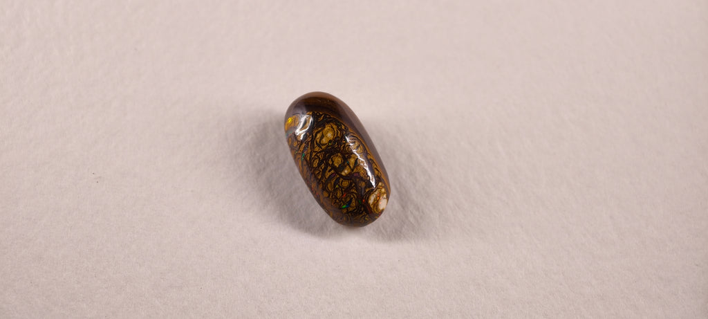 Opale boulder d’Australie — ovale — 6,6 ct