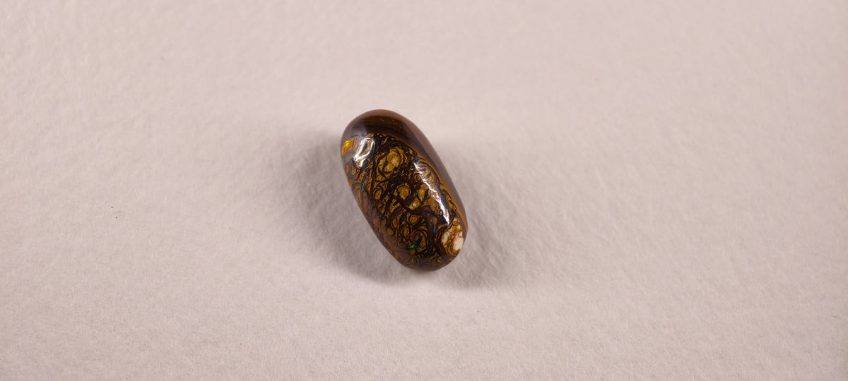 Opale boulder d’Australie — ovale — 6,6 ct