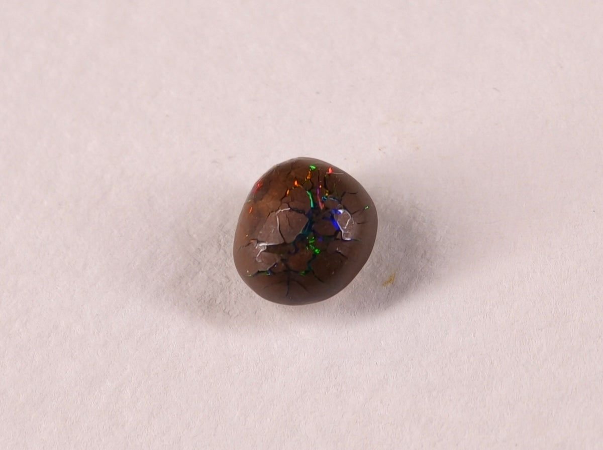 Opale boulder d’Australie — forme libre — 1,9 ct