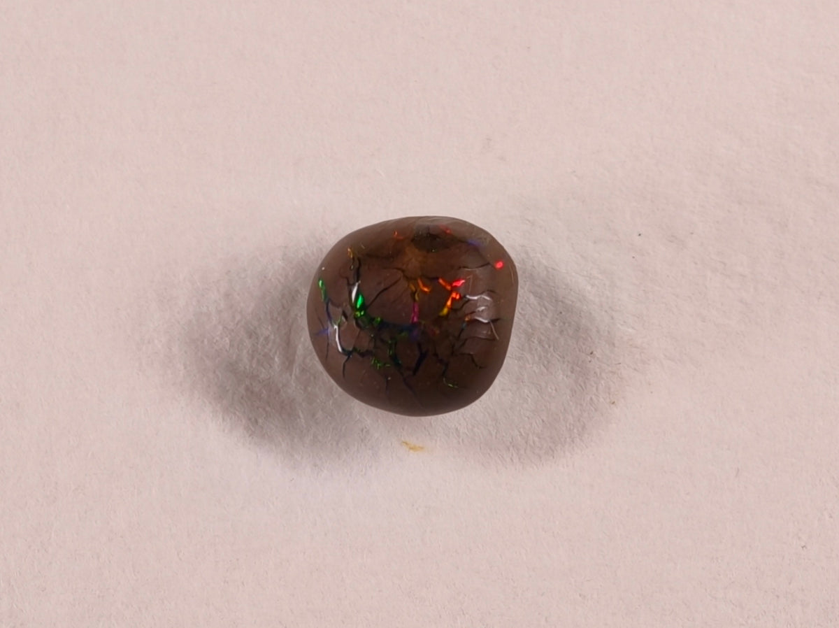 Opale boulder d’Australie — forme libre — 1,9 ct