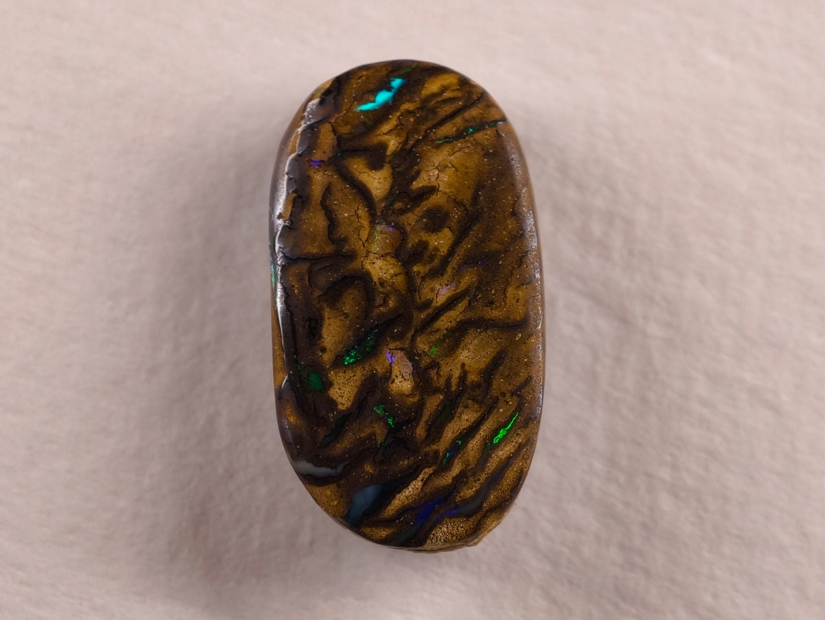 Opale boulder d’Australie — ovale — 15,4 ct