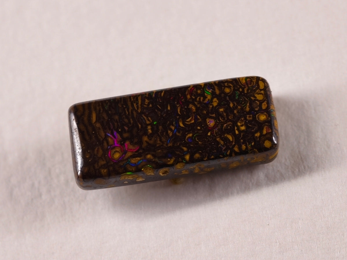 Opale boulder d’Australie — rectangle — 10 ct
