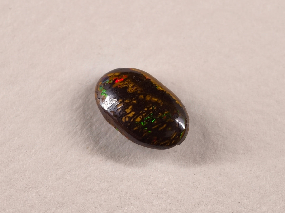 Opale boulder d’Australie — ovale — 2,7 ct