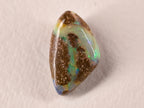 Opale boulder d’Australie — forme libre — 10,3 ct