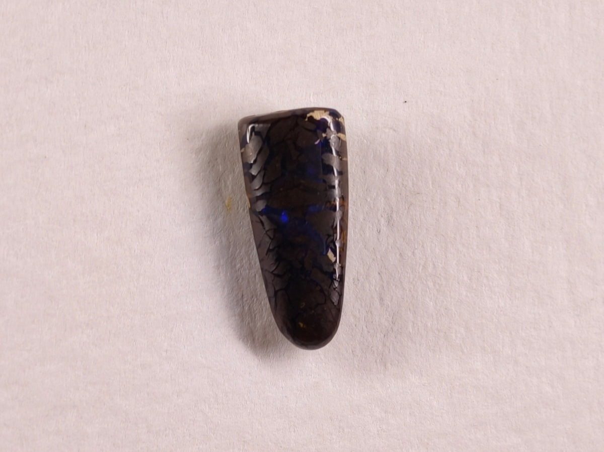 Opale boulder d’Australie — forme libre — 10,3 ct