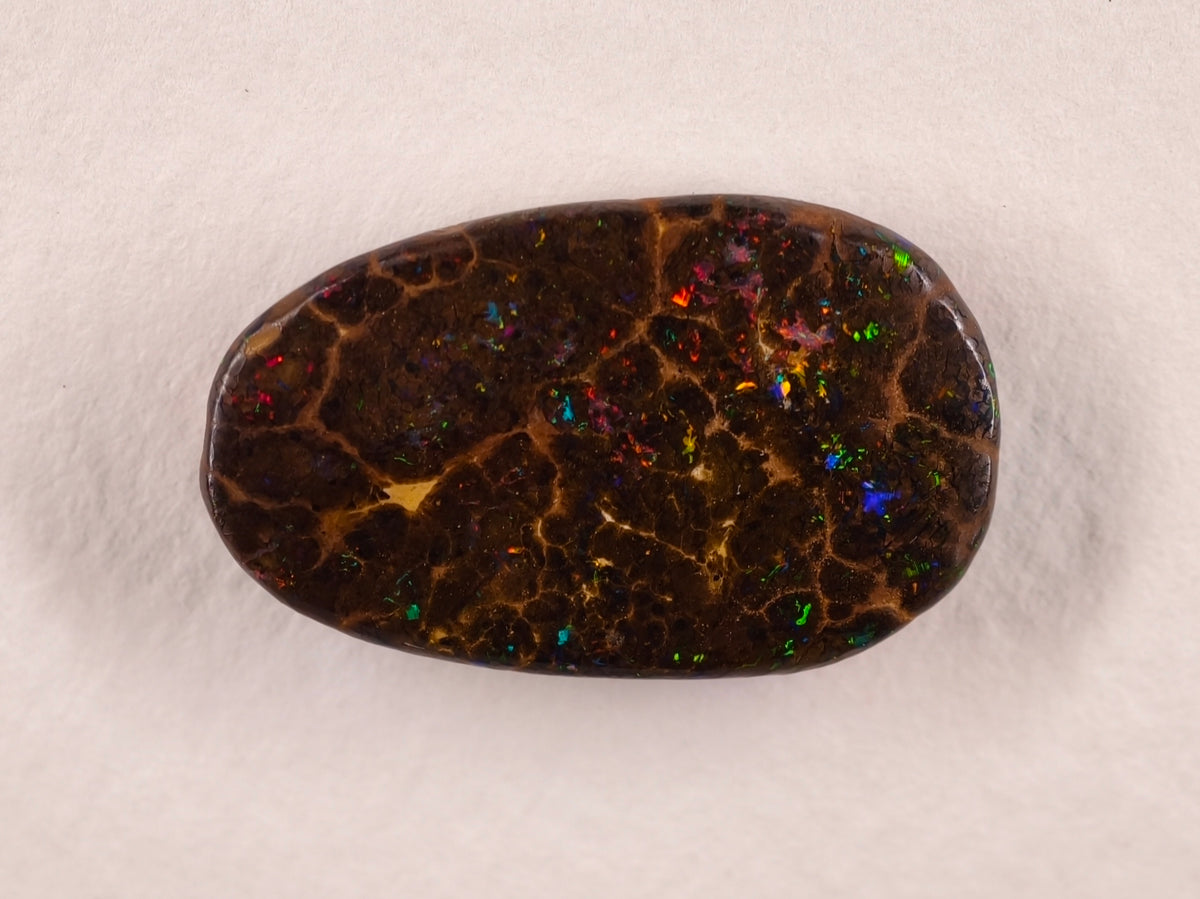 Opale boulder d’Australie — forme libre — 12 ct