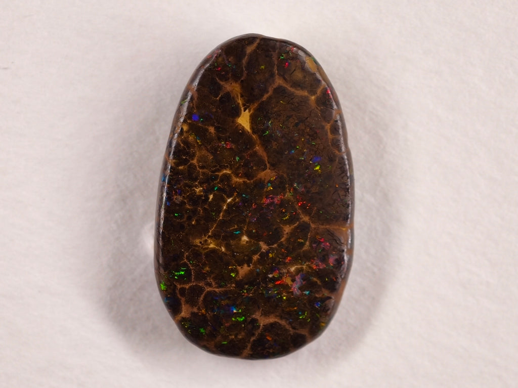 Opale boulder d’Australie — forme libre — 12 ct