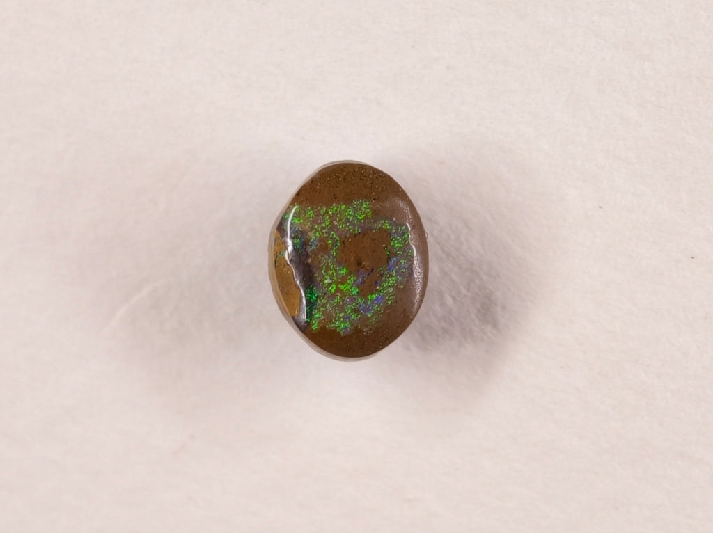 Opale boulder d’Australie — ovale — 1,4 ct