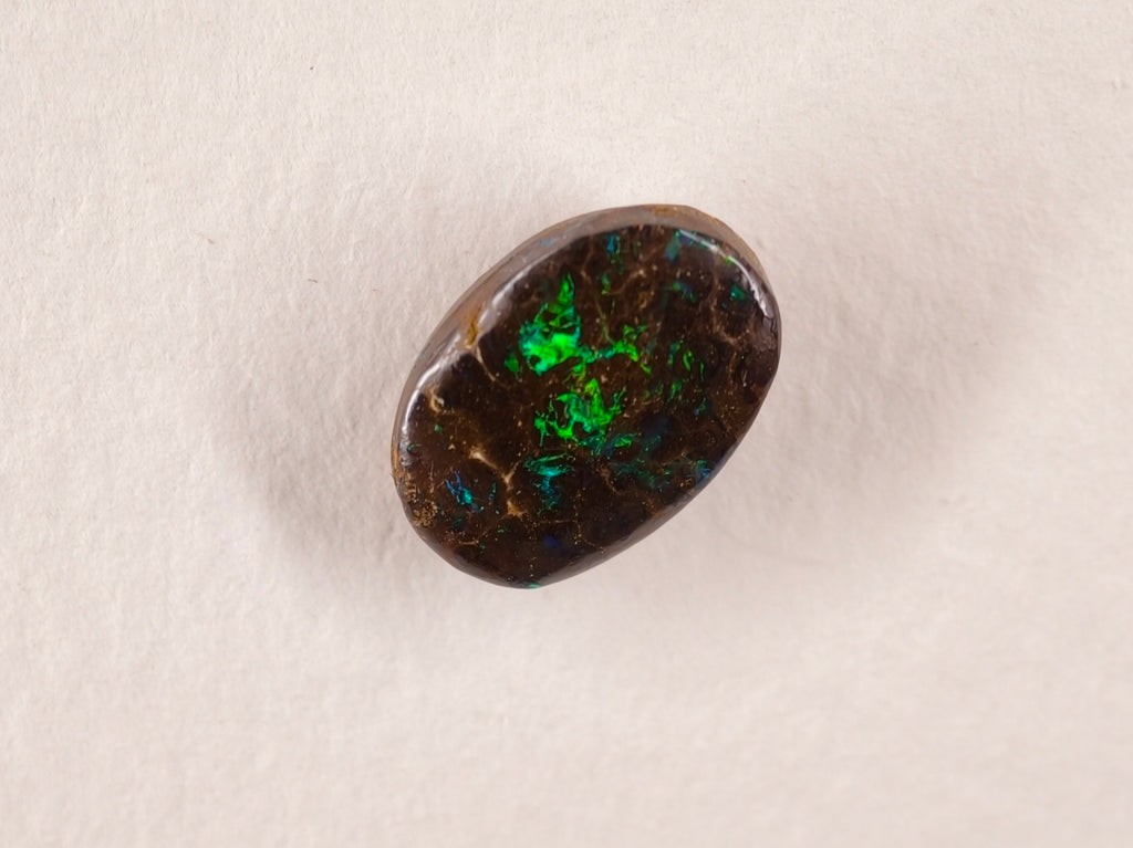 Opale boulder d’Australie — ovale — bleu, vert — 3,7 ct