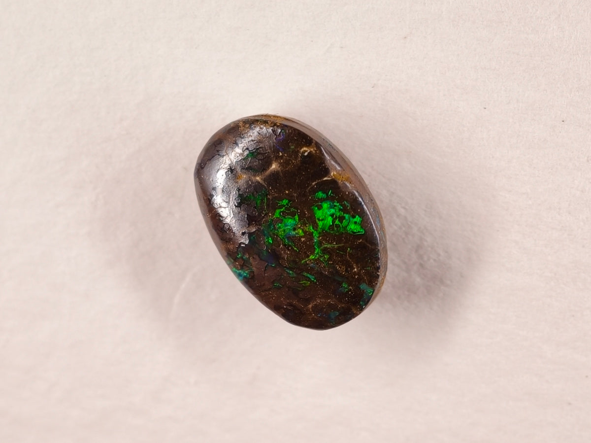 Opale boulder d’Australie — ovale — bleu, vert — 3,7 ct