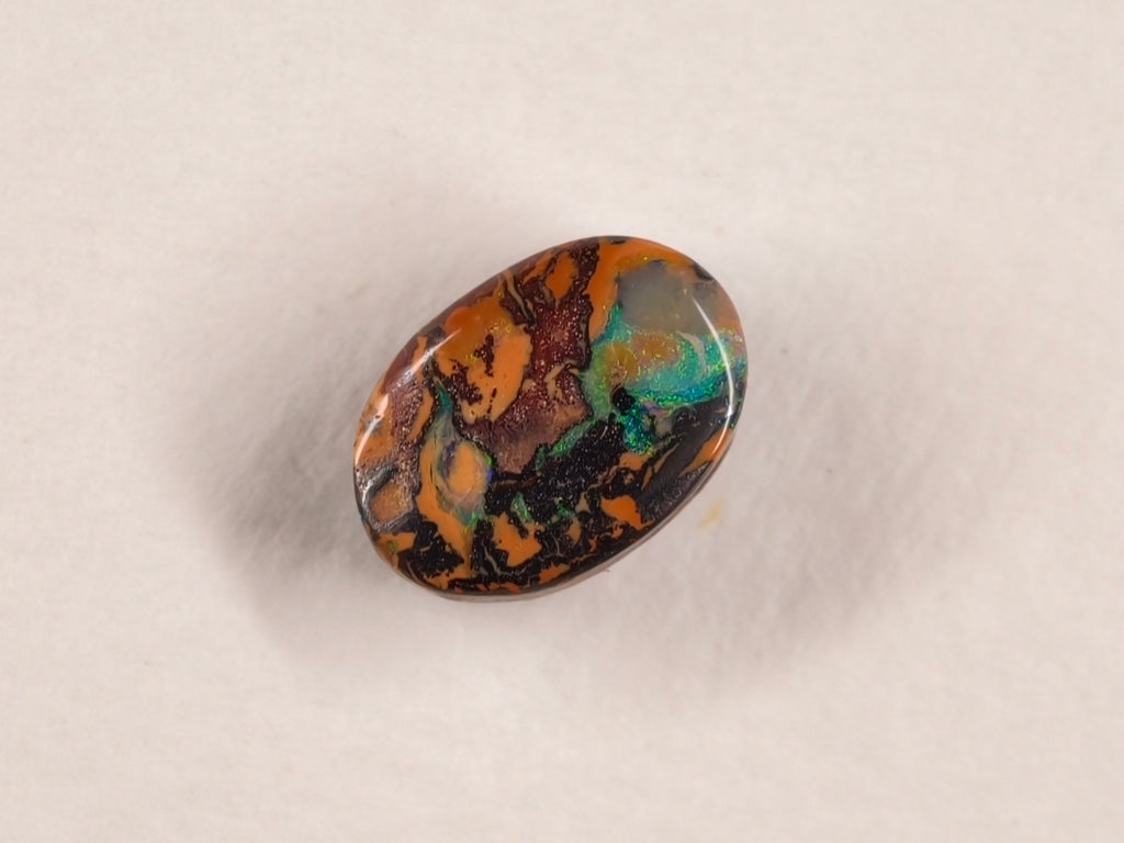 Opale boulder d’Australie — ovale — 4,3 ct