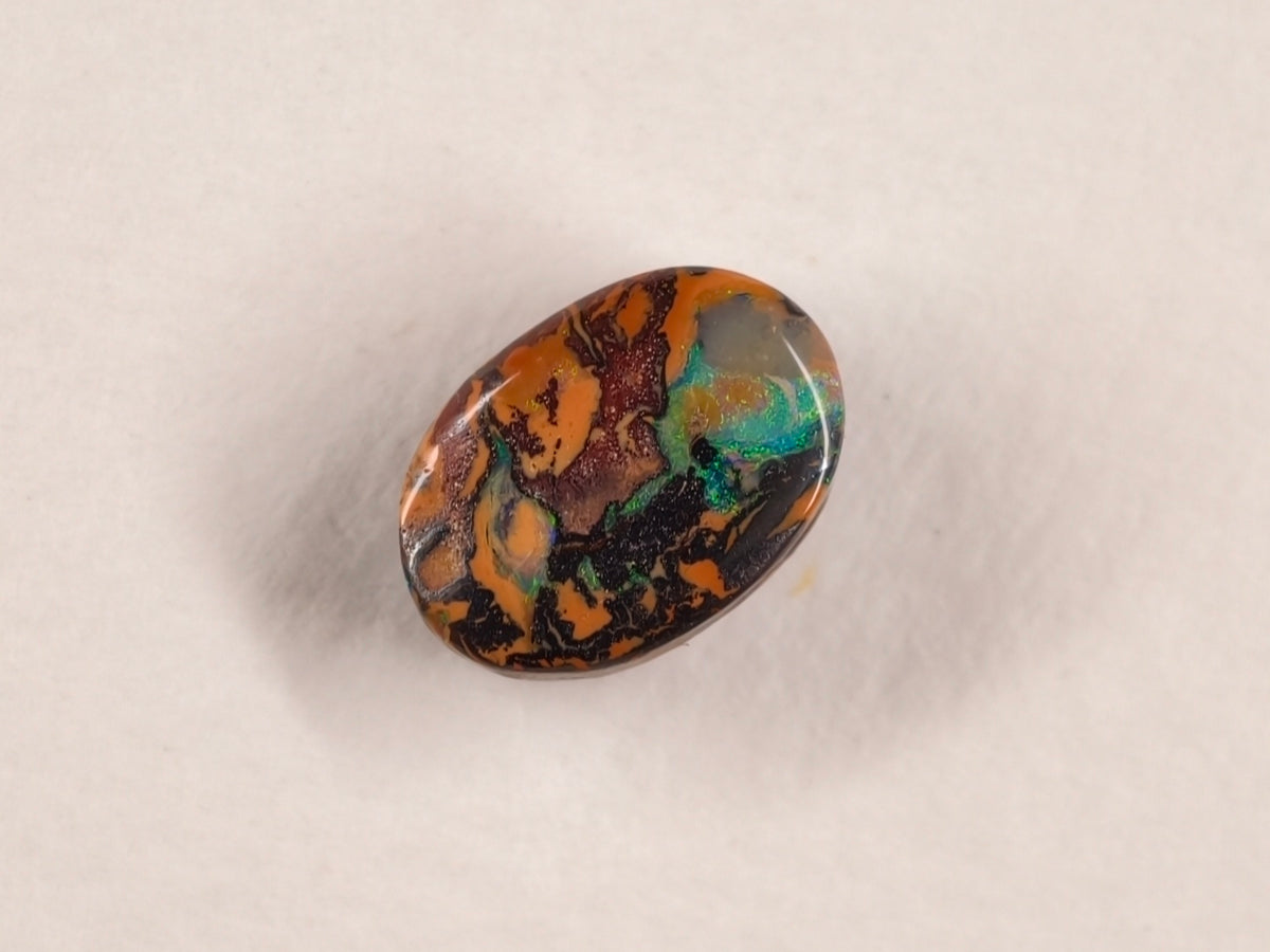 Opale boulder d’Australie — ovale — 4,3 ct