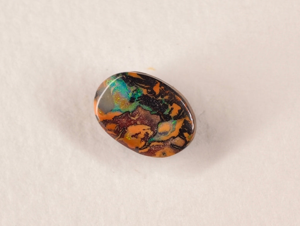 Opale boulder d’Australie — ovale — 4,3 ct