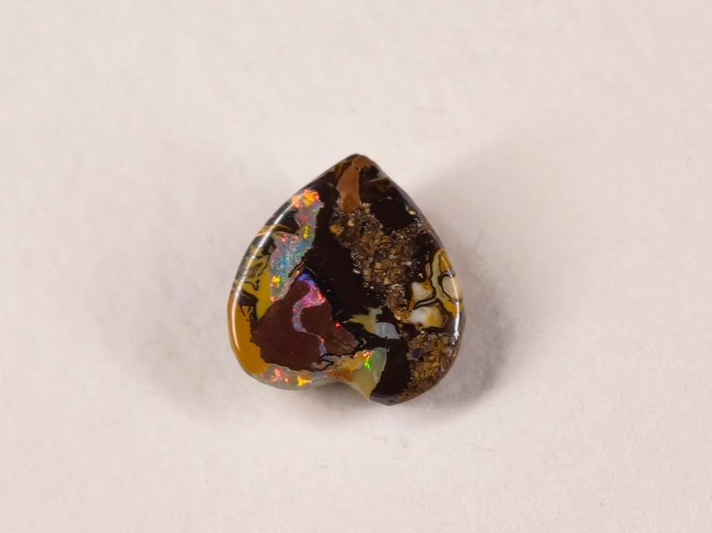 Opale boulder d’Australie — cœur — 2,5 ct