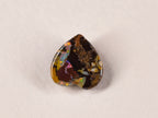 Opale boulder d’Australie — cœur — 2,5 ct