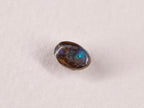 Opale boulder d’Australie — ovale — bleu, vert — 0,9 ct