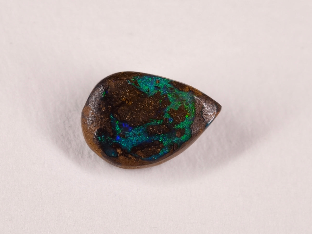 Opale boulder d’Australie — goutte — 4,9 ct