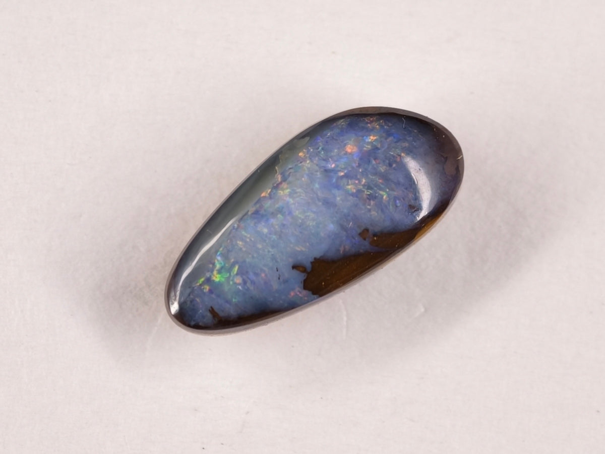 Opale boulder d’Australie — forme libre — 5,2 ct