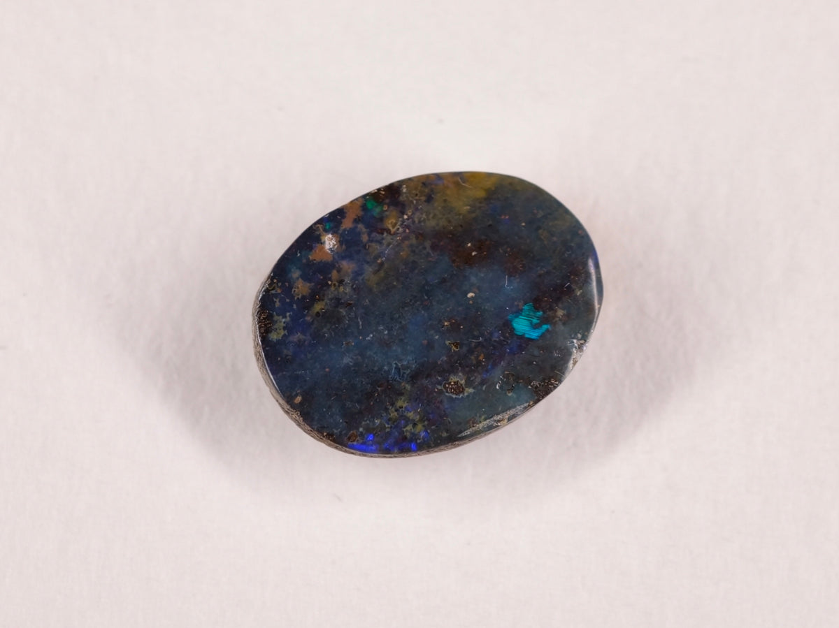 Opale boulder d’Australie — ovale — 6,9 ct