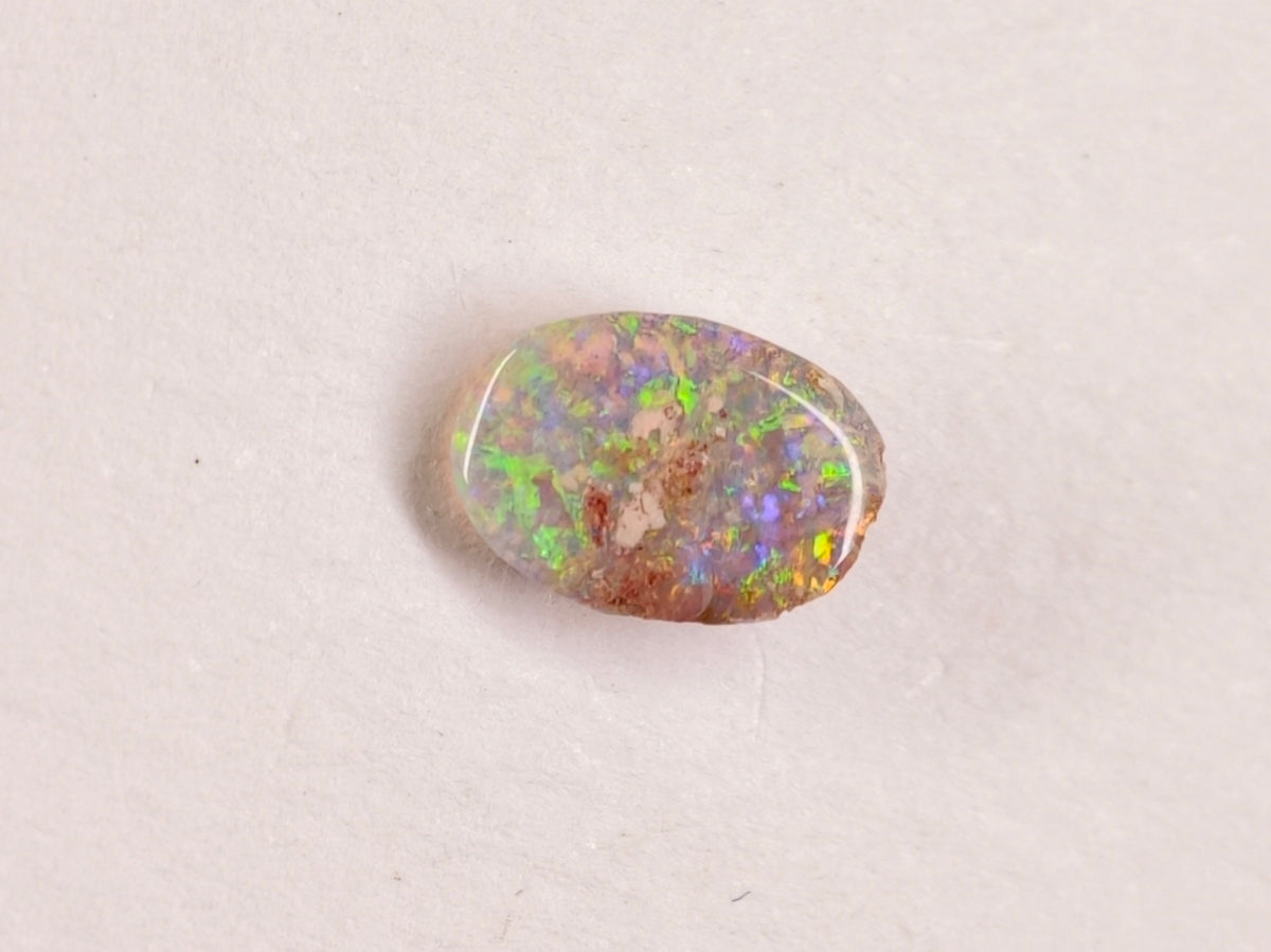 Opale boulder d’Australie — ovale — 0,65 ct