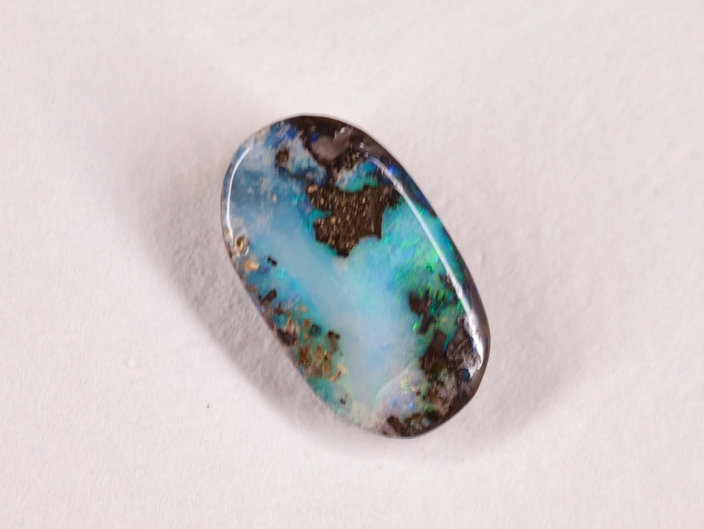 Opale boulder d’Australie — ovale — 7,3 ct