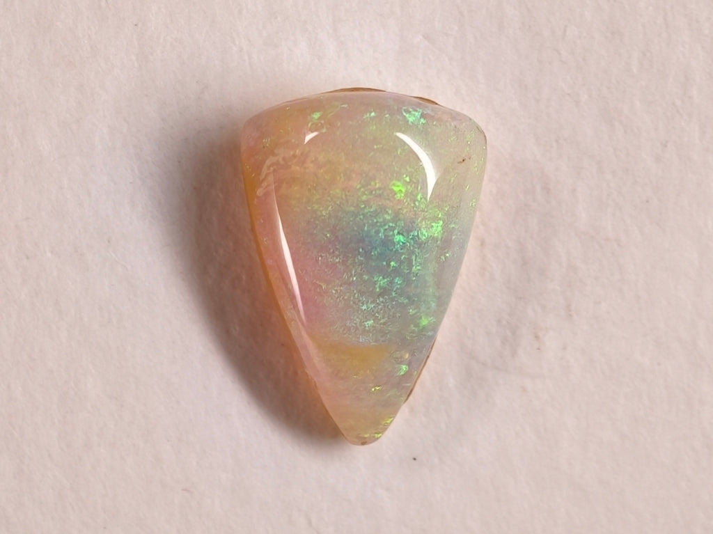 Opale boulder d’Australie — forme libre — 2,65 ct