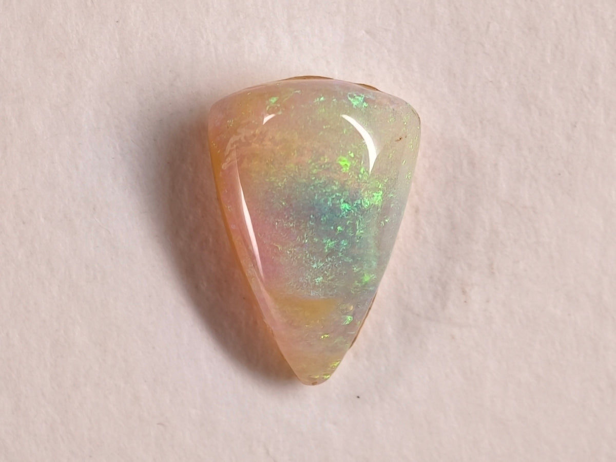 Opale boulder d’Australie — forme libre — 2,65 ct