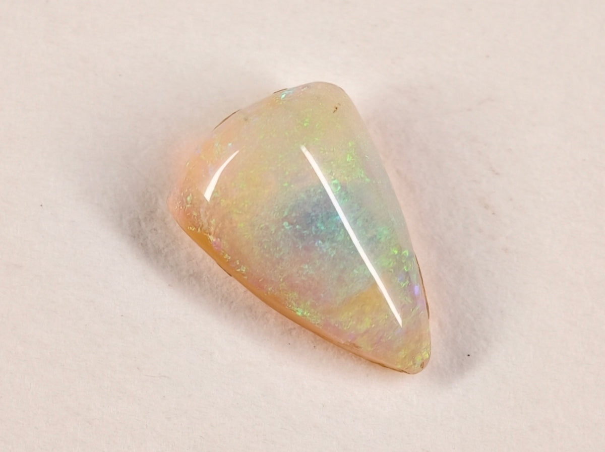 Opale boulder d’Australie — forme libre — 2,65 ct