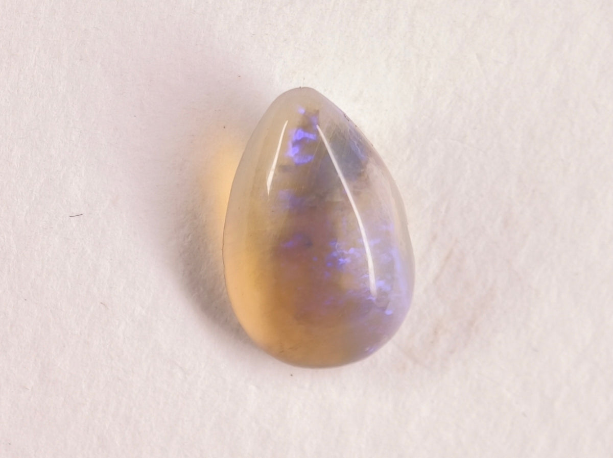 Opale d’Australie — goutte — 1,9 ct