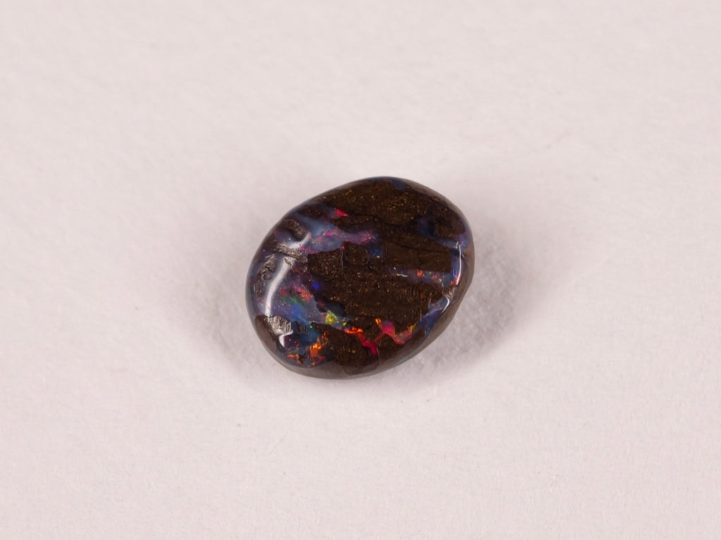 Opale boulder d’Australie — ovale — 1,8 ct