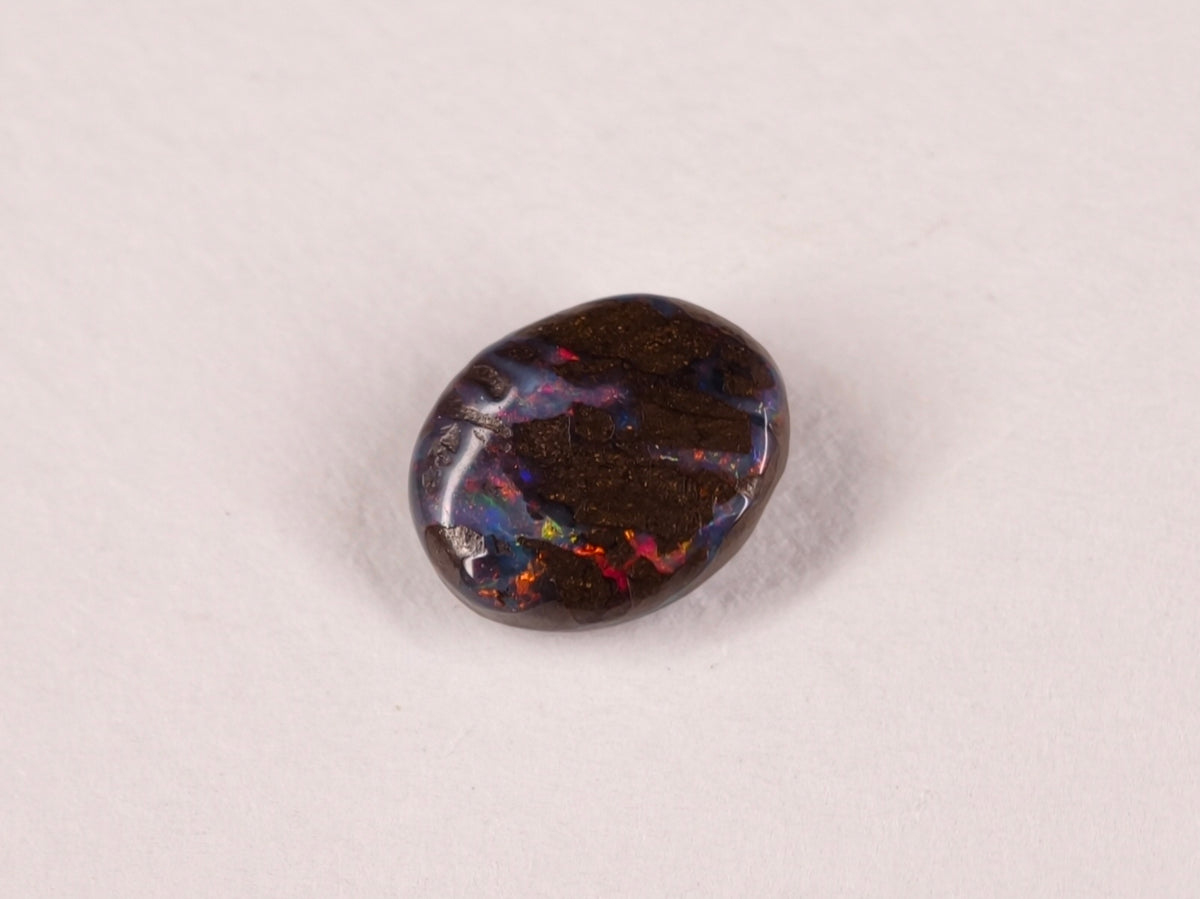 Opale boulder d’Australie — ovale — 1,8 ct