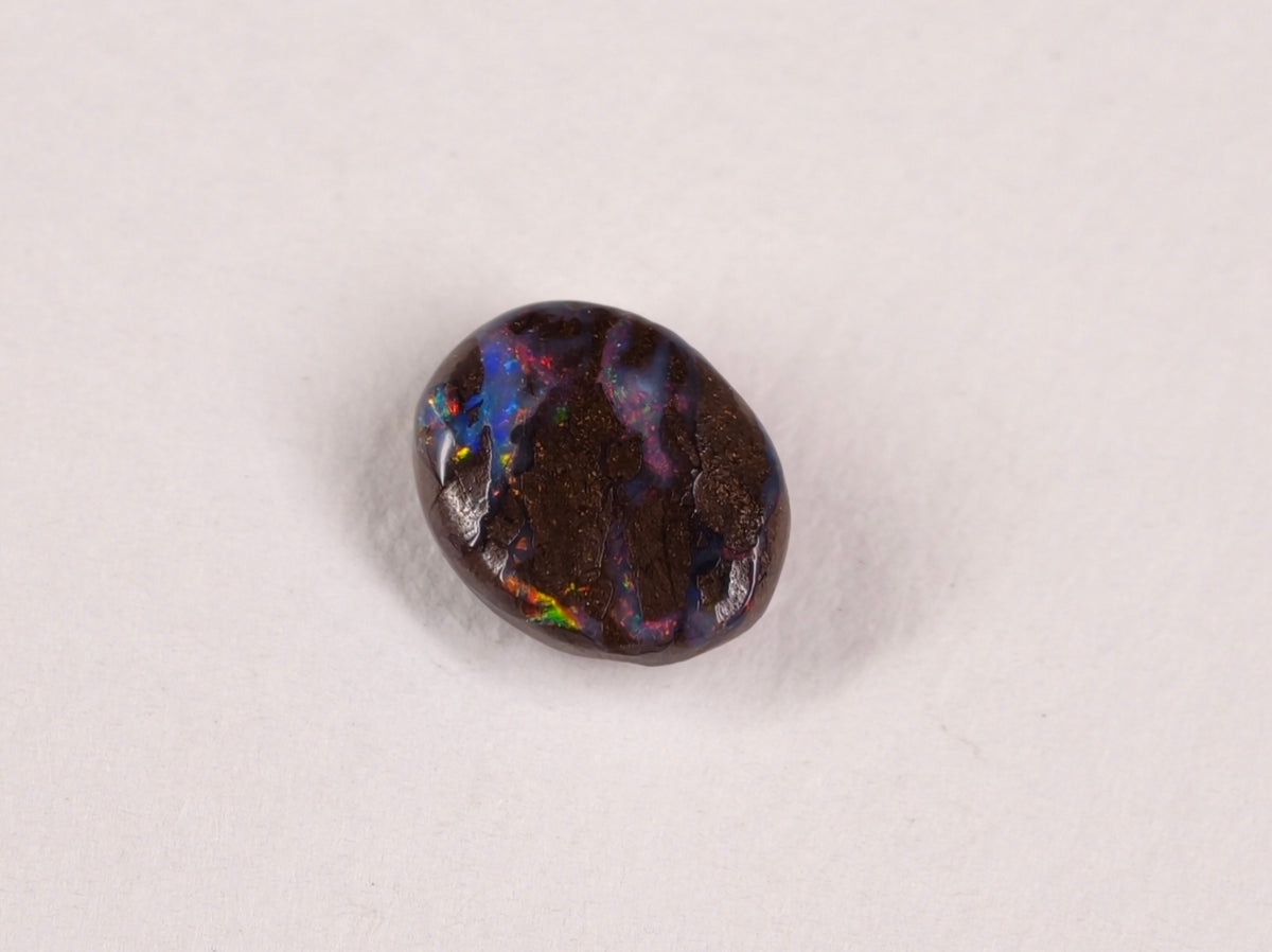 Opale boulder d’Australie — ovale — 1,8 ct