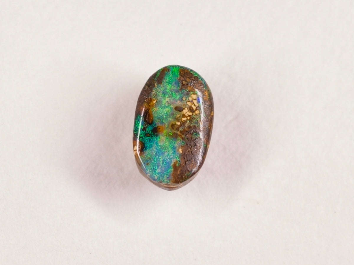 Opale boulder d’Australie — ovale — 2,40 ct