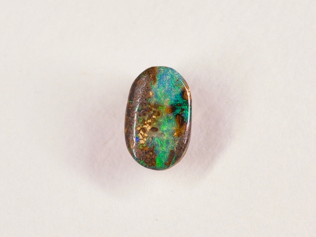 Opale boulder d’Australie — ovale — 2,40 ct