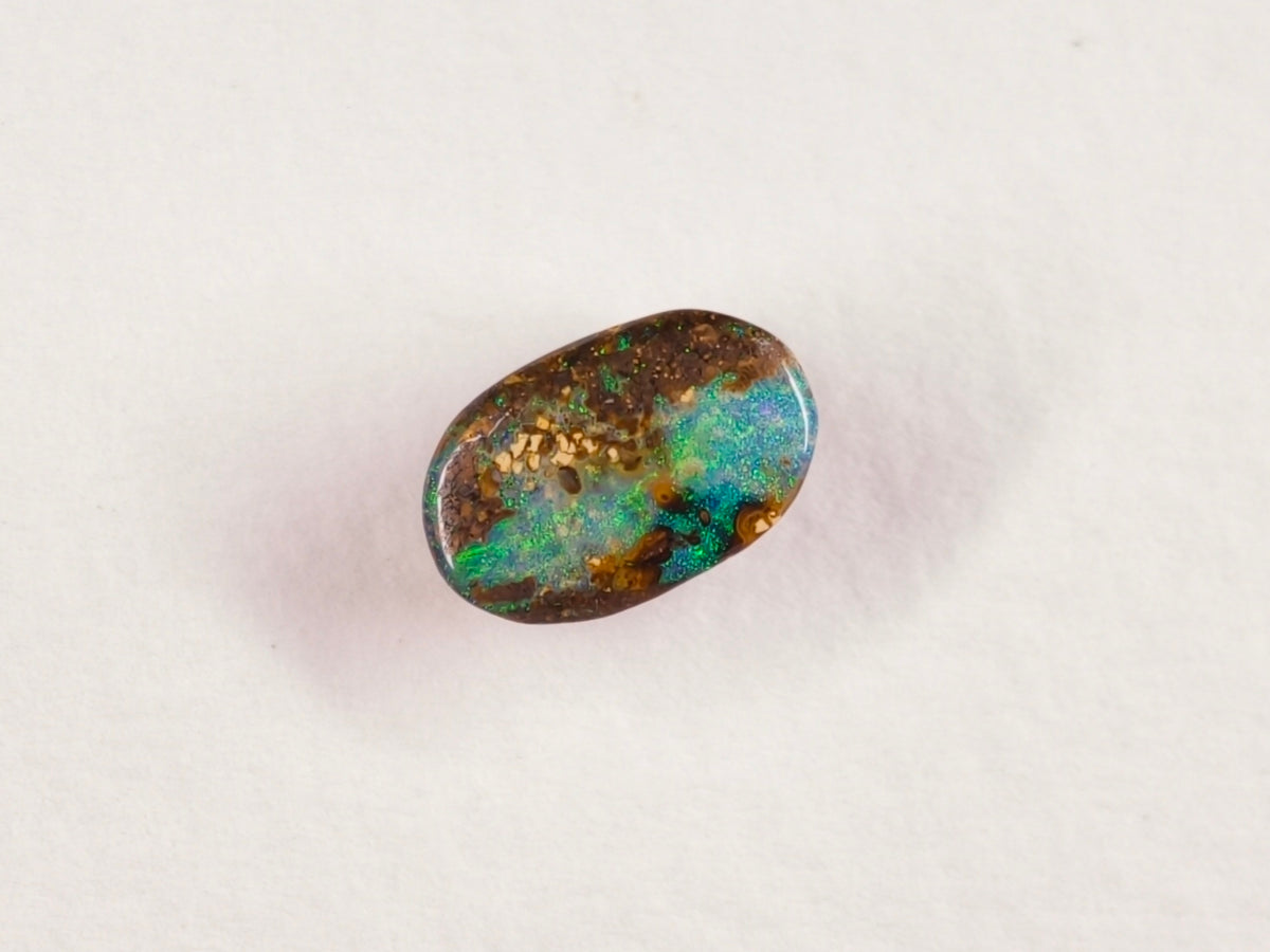 Opale boulder d’Australie — ovale — 2,40 ct