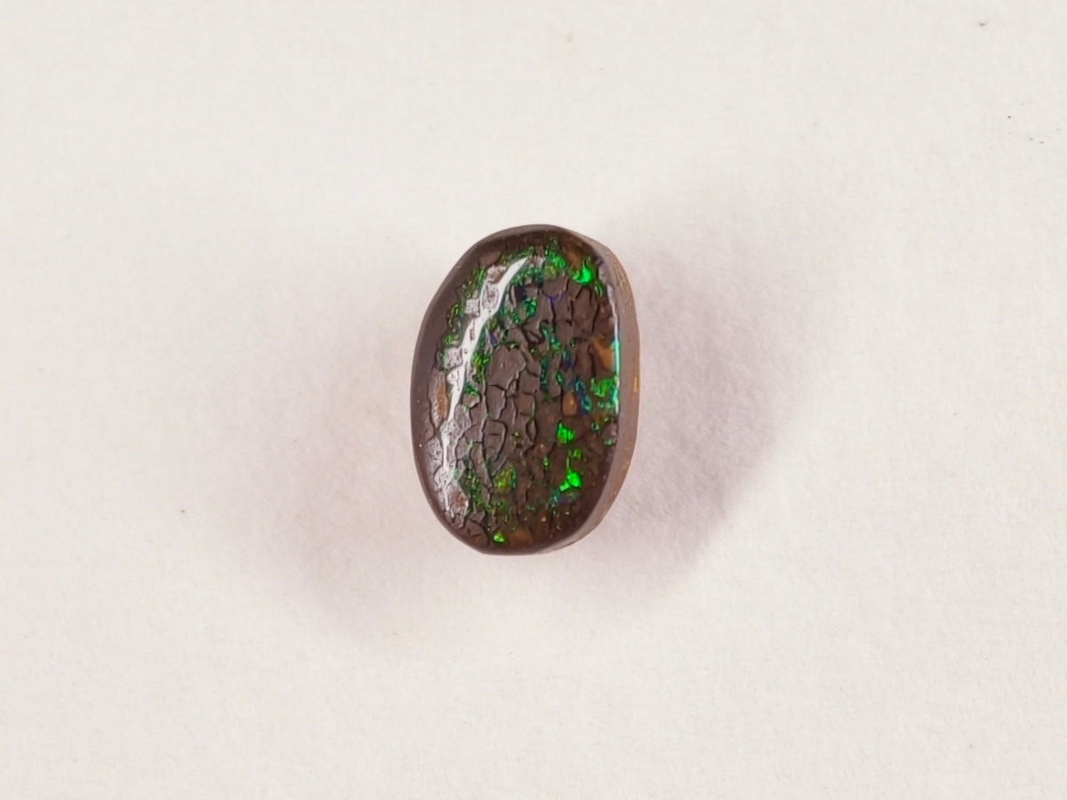 Opale boulder d’Australie — ovale — 1,6 ct