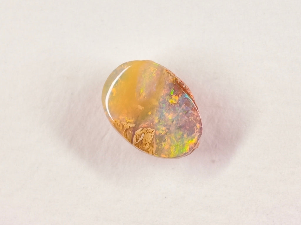 Opale boulder d’Australie — ovale — 2 ct