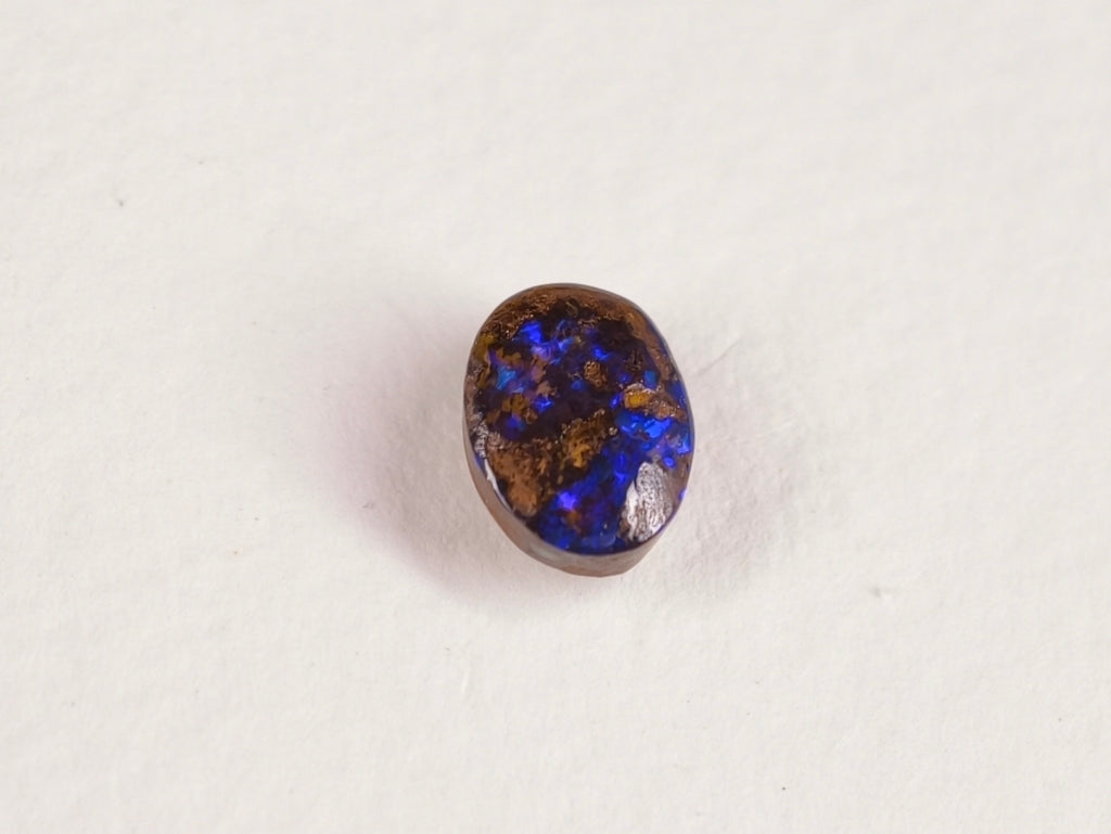 Opale boulder d’Australie — ovale — 1,2 ct