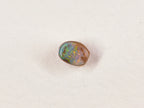 Opale boulder 0244 : vue horizontale des couleurs sur l’ovale miniature
