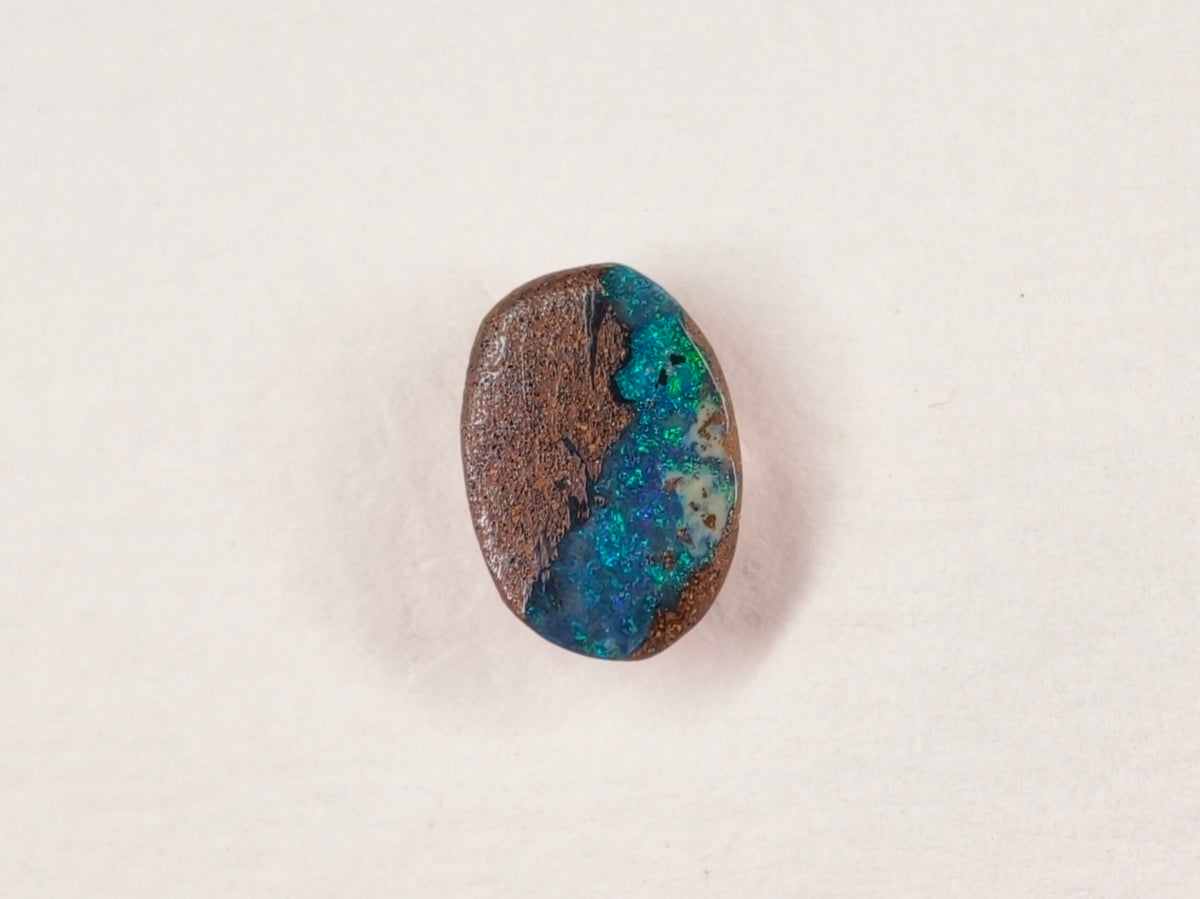 Opale boulder d’Australie — ovale — 1 ct