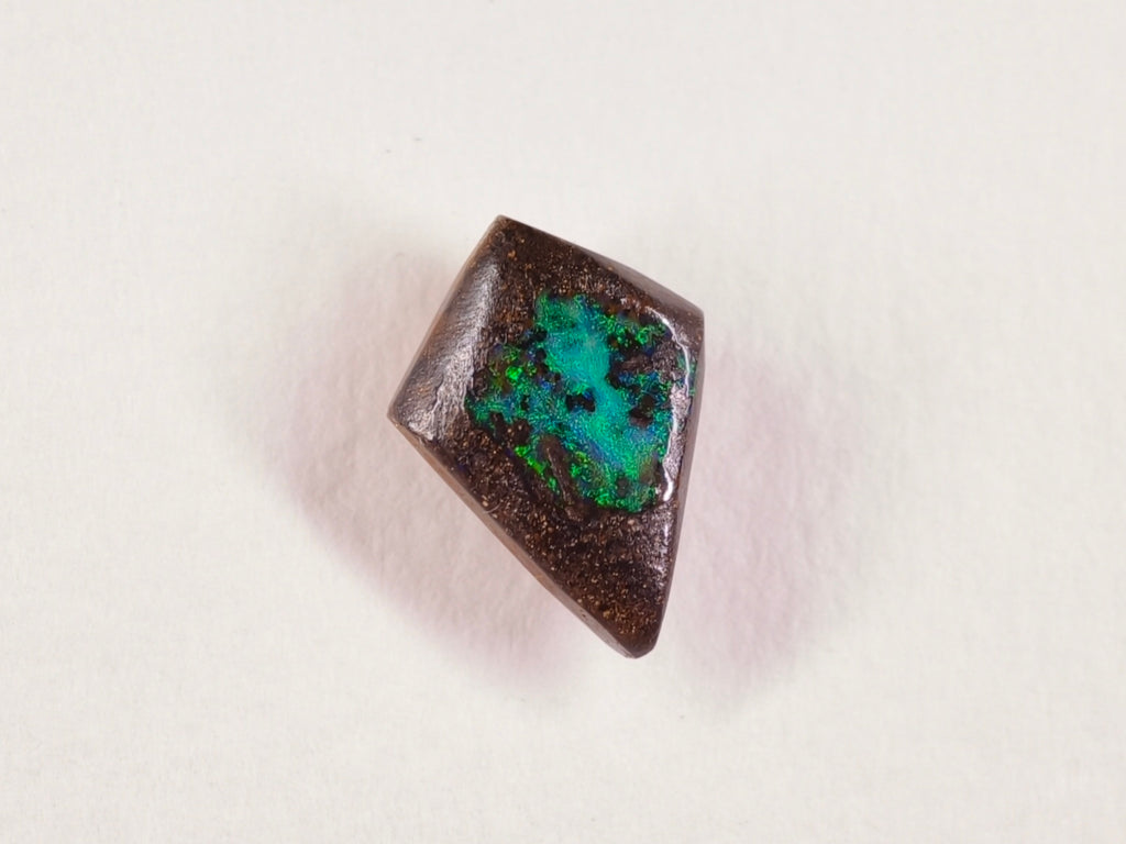 Opale boulder d’Australie — cerf-volant — vert — 2,5 ct