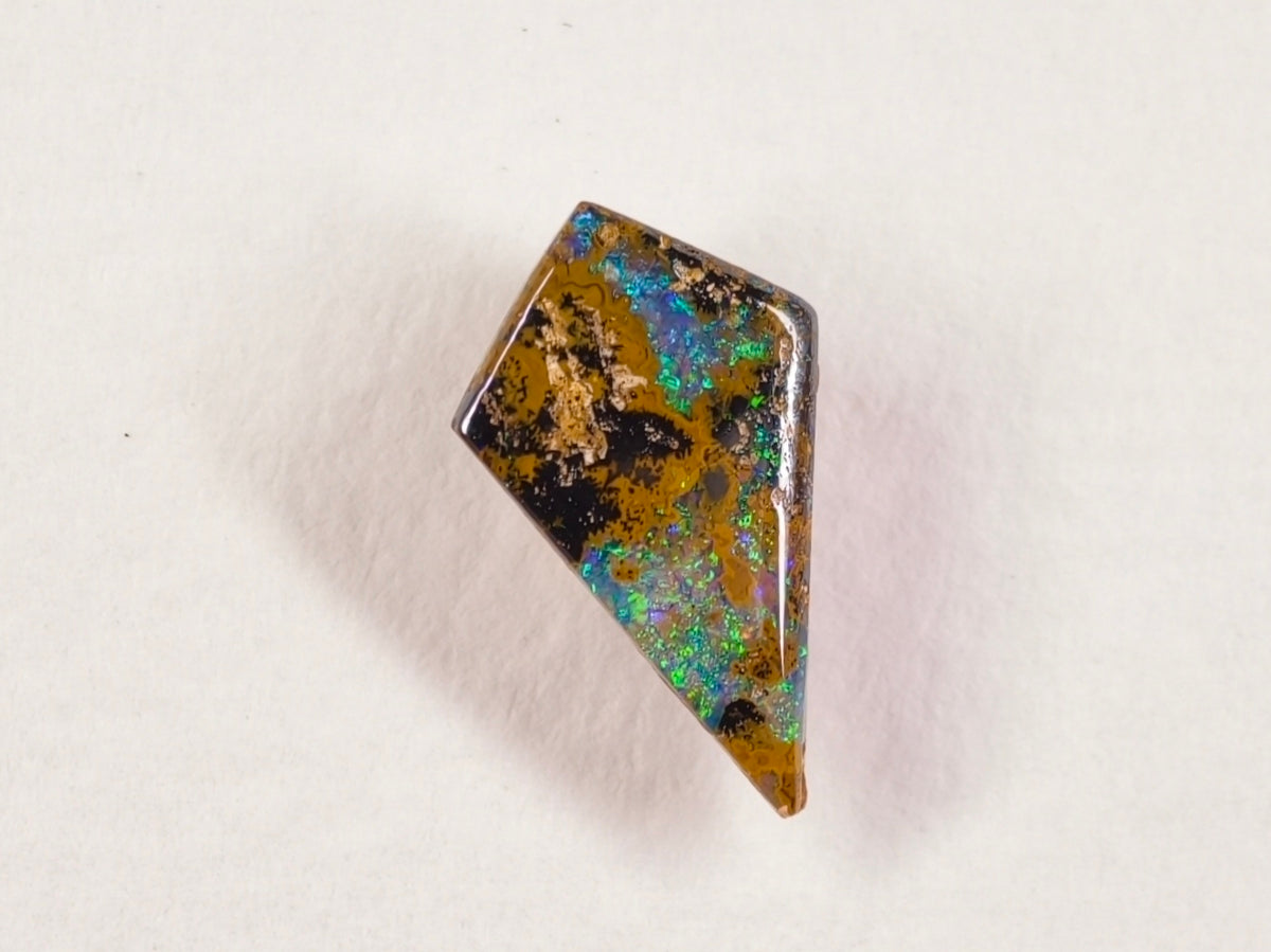 Opale boulder d’Australie — cerf-volant — 1,4 ct