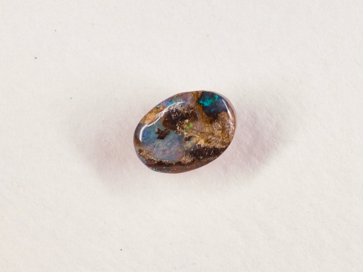Opale boulder d’Australie — ovale — 1,1 ct