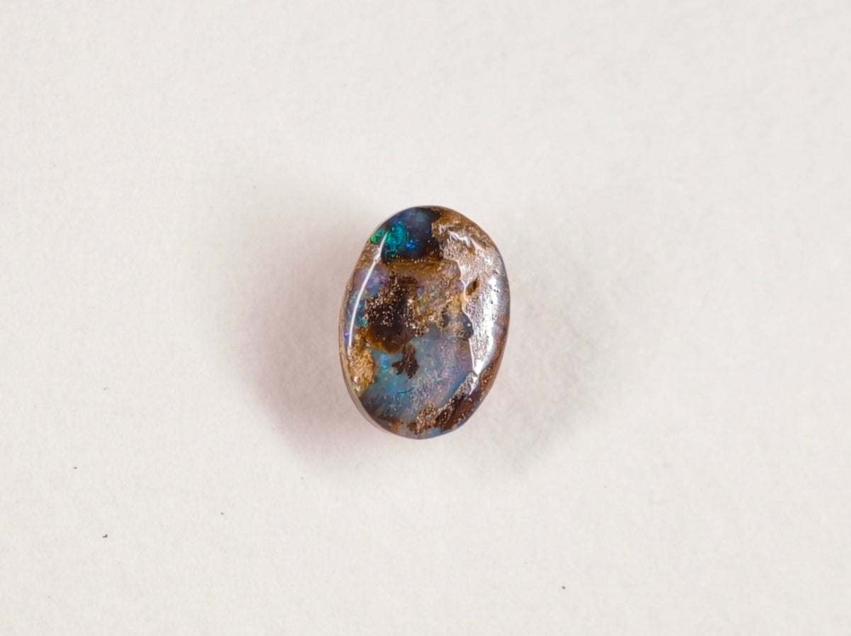 Opale boulder d’Australie — ovale — 1,1 ct