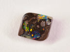 Opale boulder d’Australie — forme libre — 20,7 ct