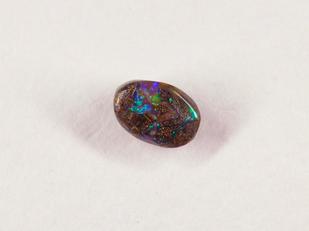 Opale boulder d’Australie — ovale — 1,3 ct